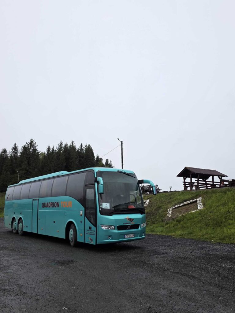 autocar corporate volvo quadrion