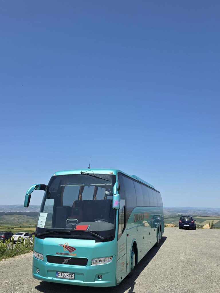 quadrion tour autocar volvo